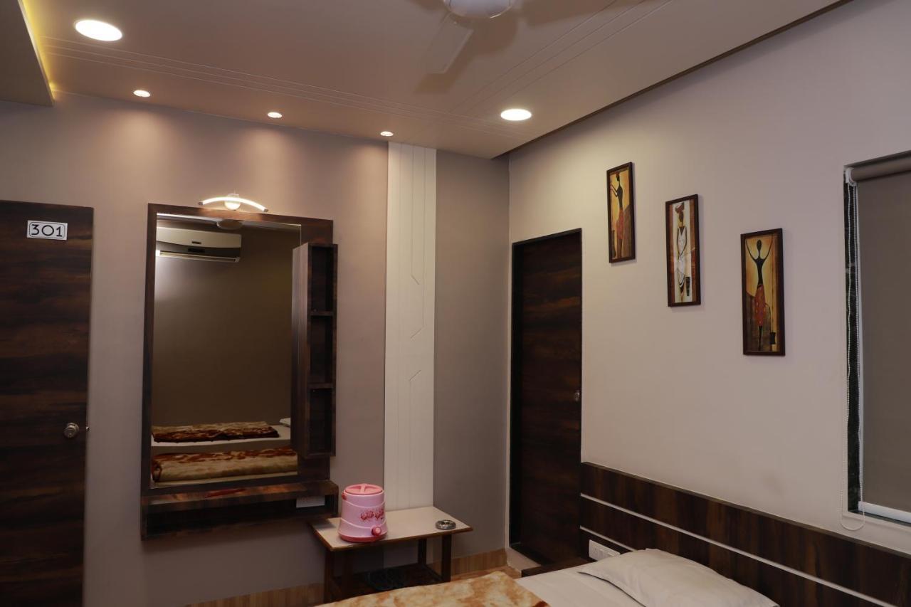 Hotel Darshan Amreli Exterior photo
