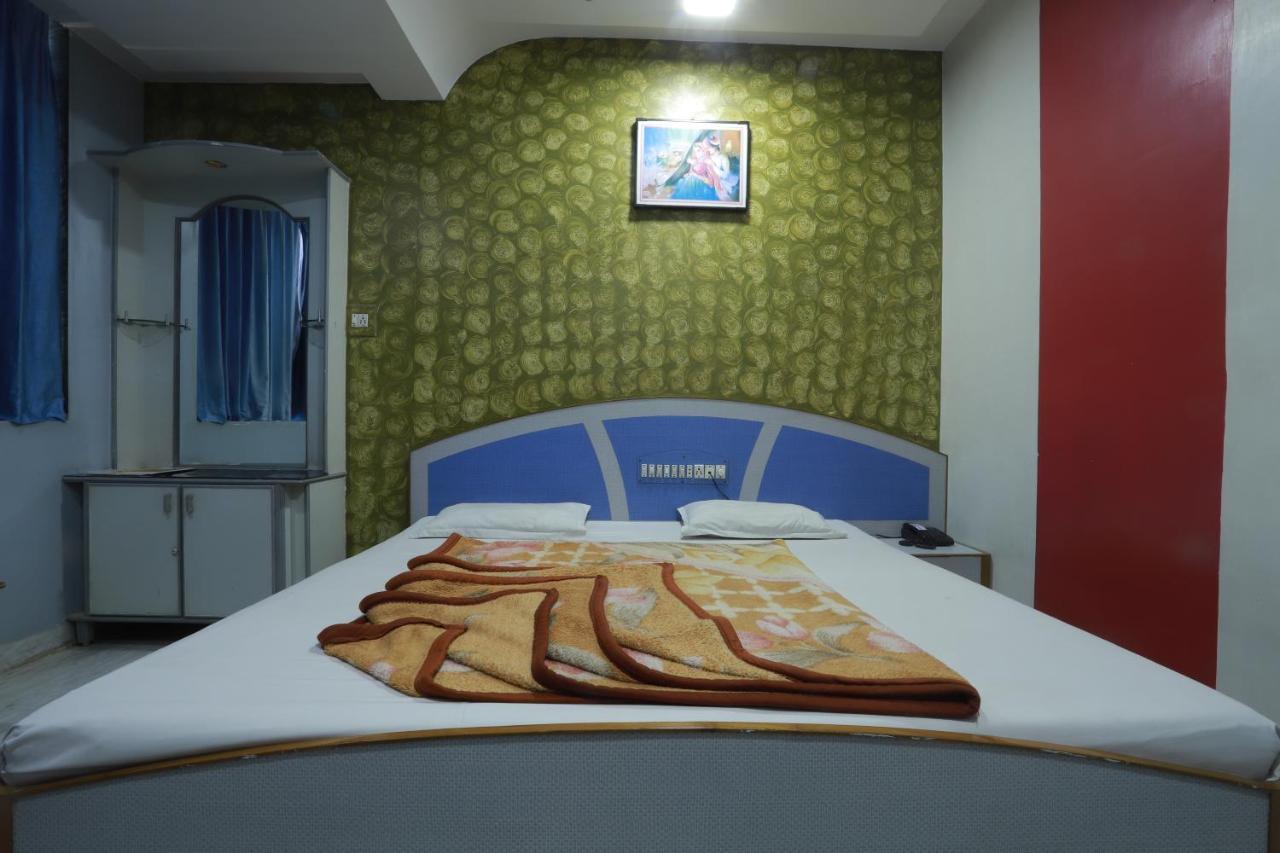 Hotel Darshan Amreli Exterior photo